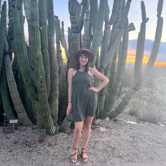 Meet your Posher, Kat - Picture 1 of 1